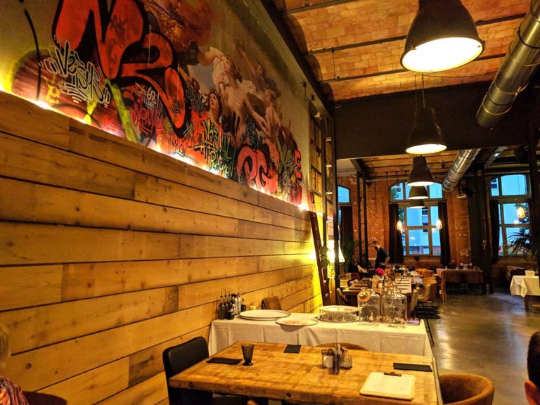 NoMad Café à Mulhouse le lieu tendance du moment ? Déroutante Sigma