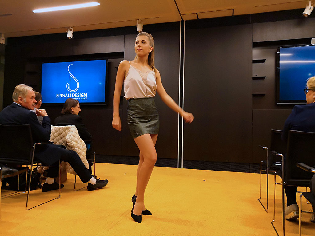 Spinali Design défilé 2018 Cuir & Robe